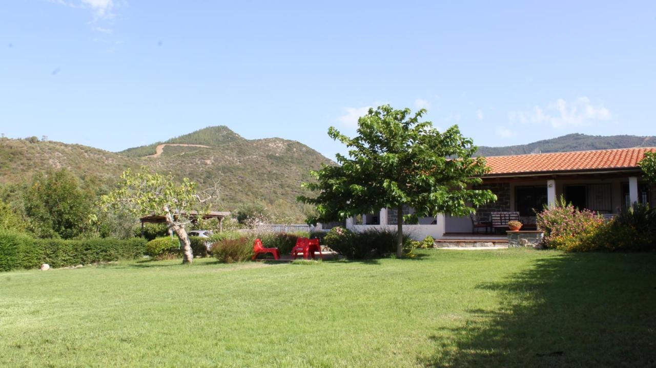 Countryside Villa In Sardinia Triei Екстер'єр фото